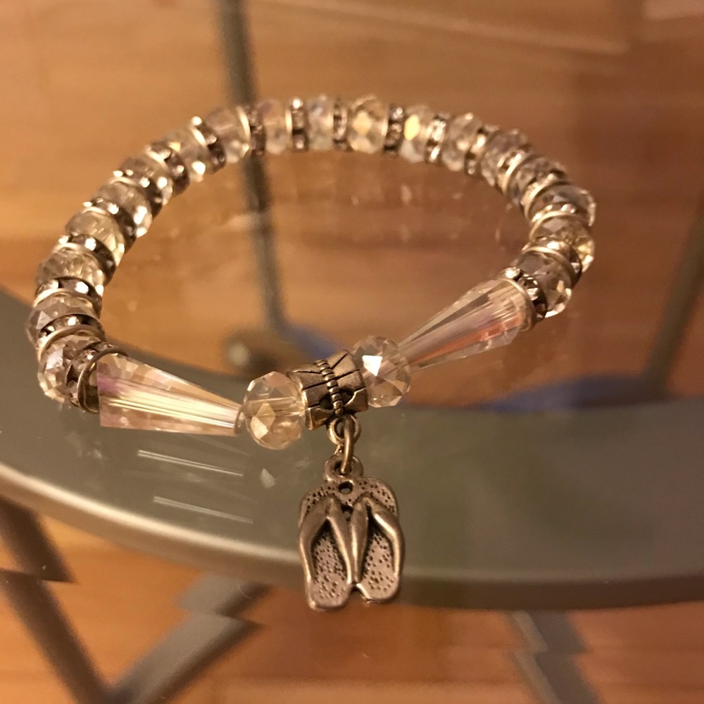 Beaded bracelet w/ charm